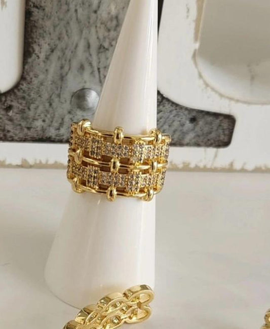 Noah Ring